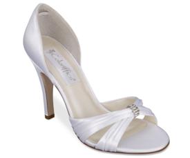 bridesmaids gown shoes